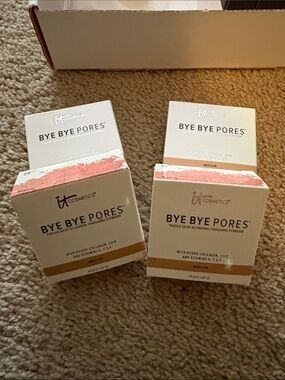 IT Cosmetics bye bye pores tinted skin finishing powder